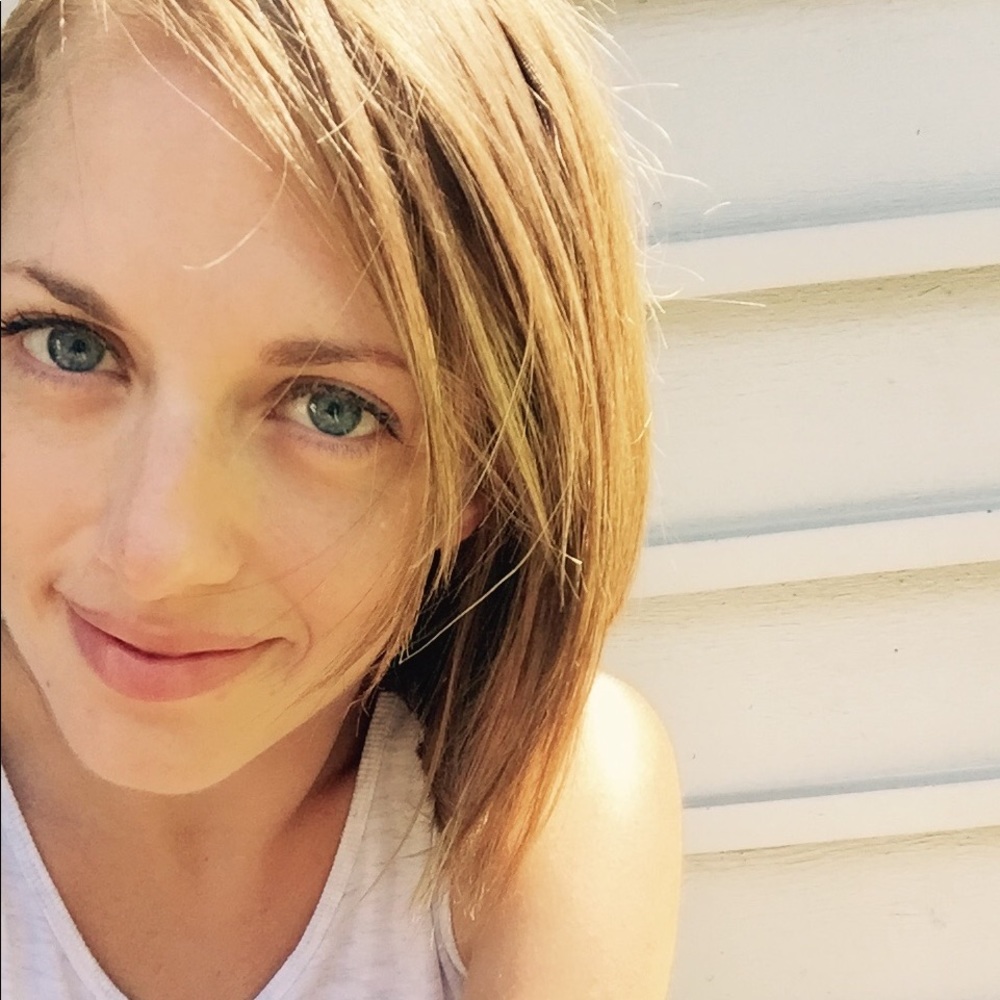 Meet your Posher, Genevieve